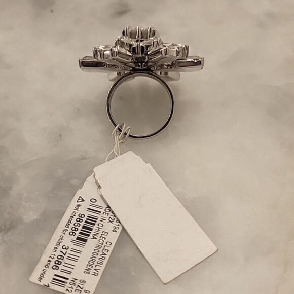 NWT Kate Spade Statement 6 Crystal Snowflake Rosette Large Cocktail Silver Ring - Picture 4 of 8
